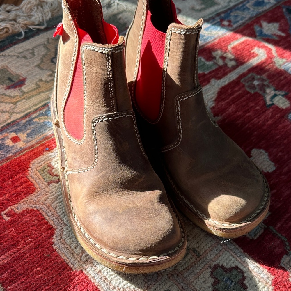 Duckfeet leather booties size 40